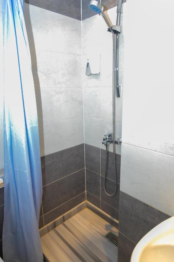 Regency 2*